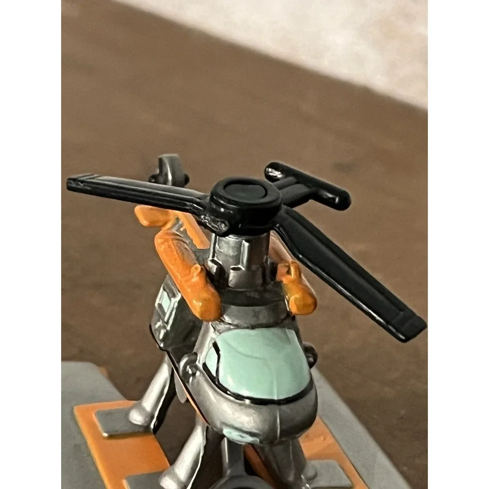 Micro Machines Shark Hunters Helicopter Vintage 1995‎